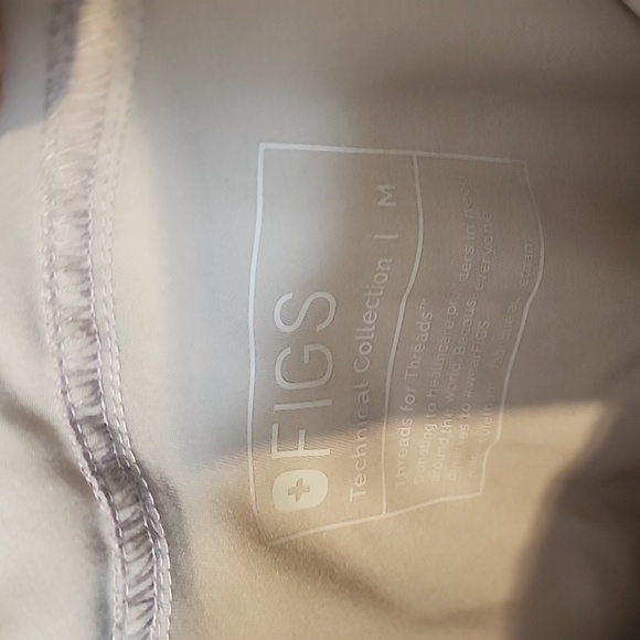 FIGS TECHNICAL COLLECTION SCRUB PANTS MEDIUM NWOT - Picture 6 of 7